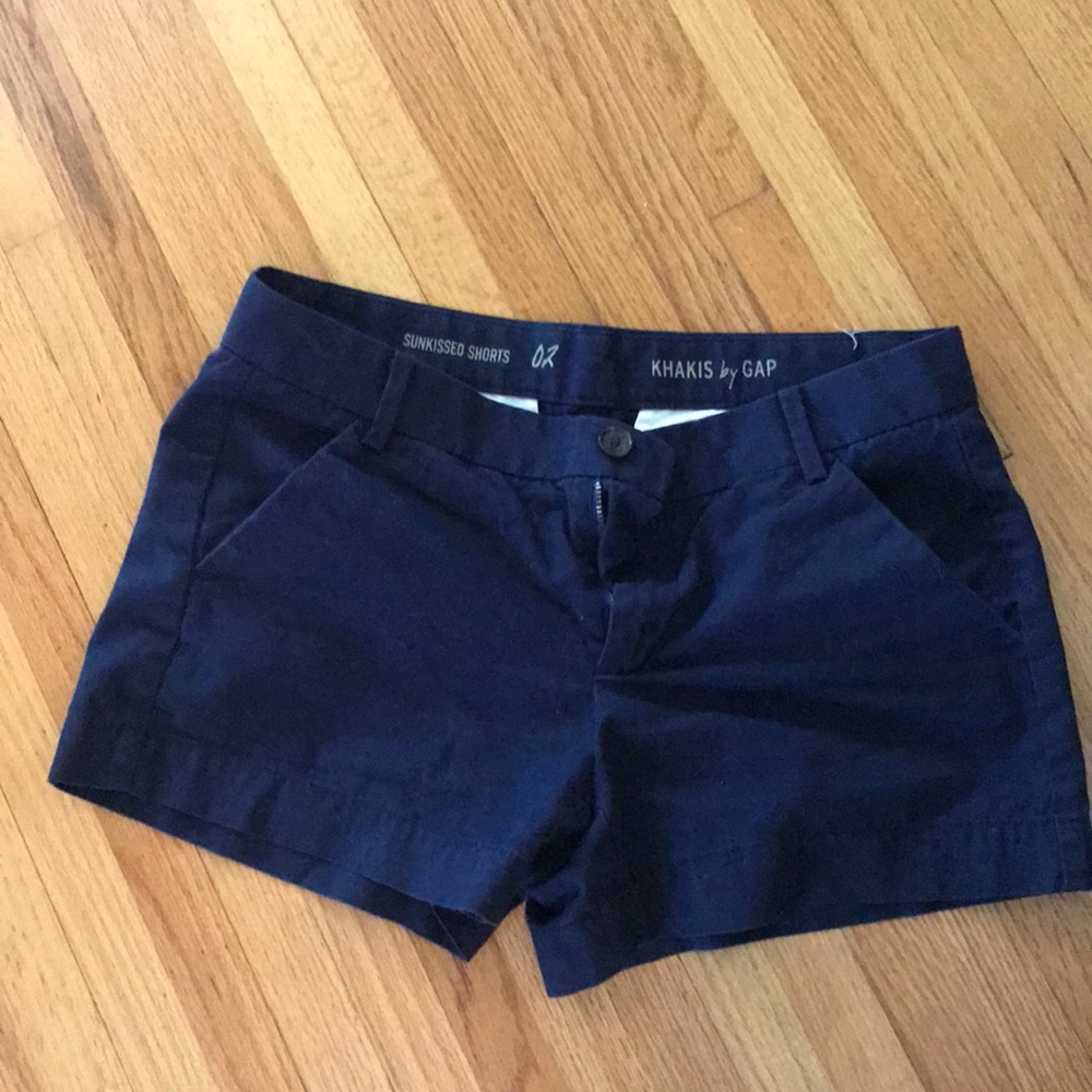 Short khaki shorts